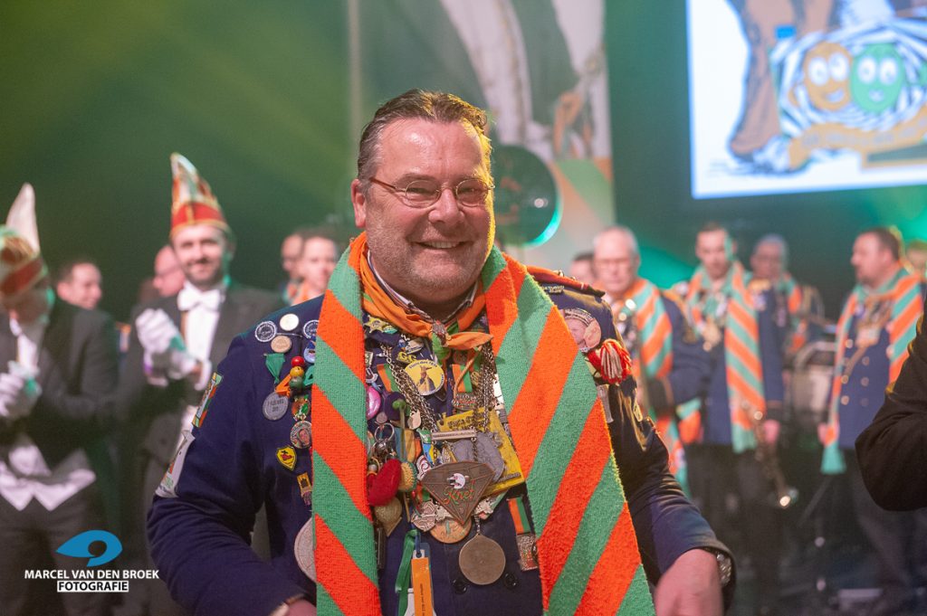 Drie Kruiken treden toe in speciale Kruikenorde - Kruikenstad